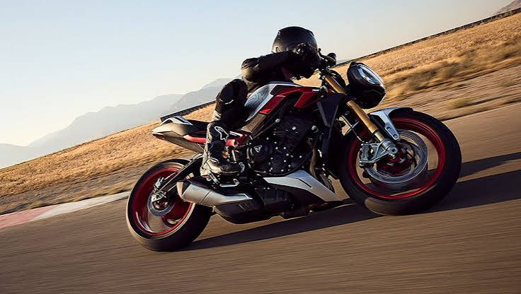 TRIUMPH DEMO DAYS